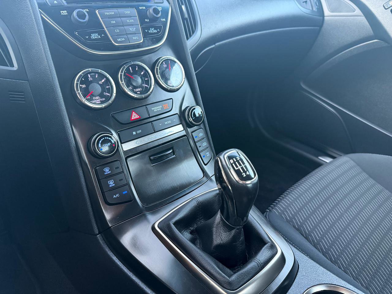 Used 2013 Hyundai Genesis 2.0T RWD image 20