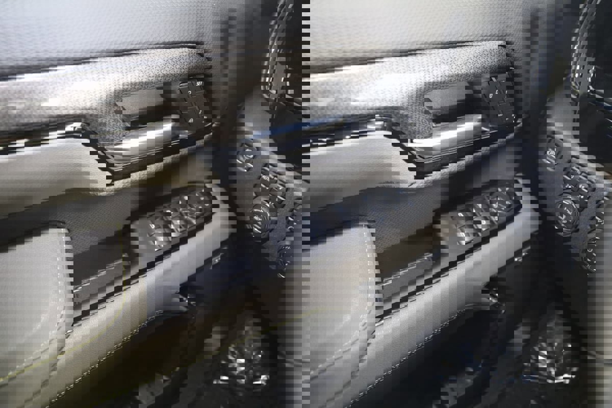 Used 2025 Chevrolet Silverado 2500 ZR2 image 29