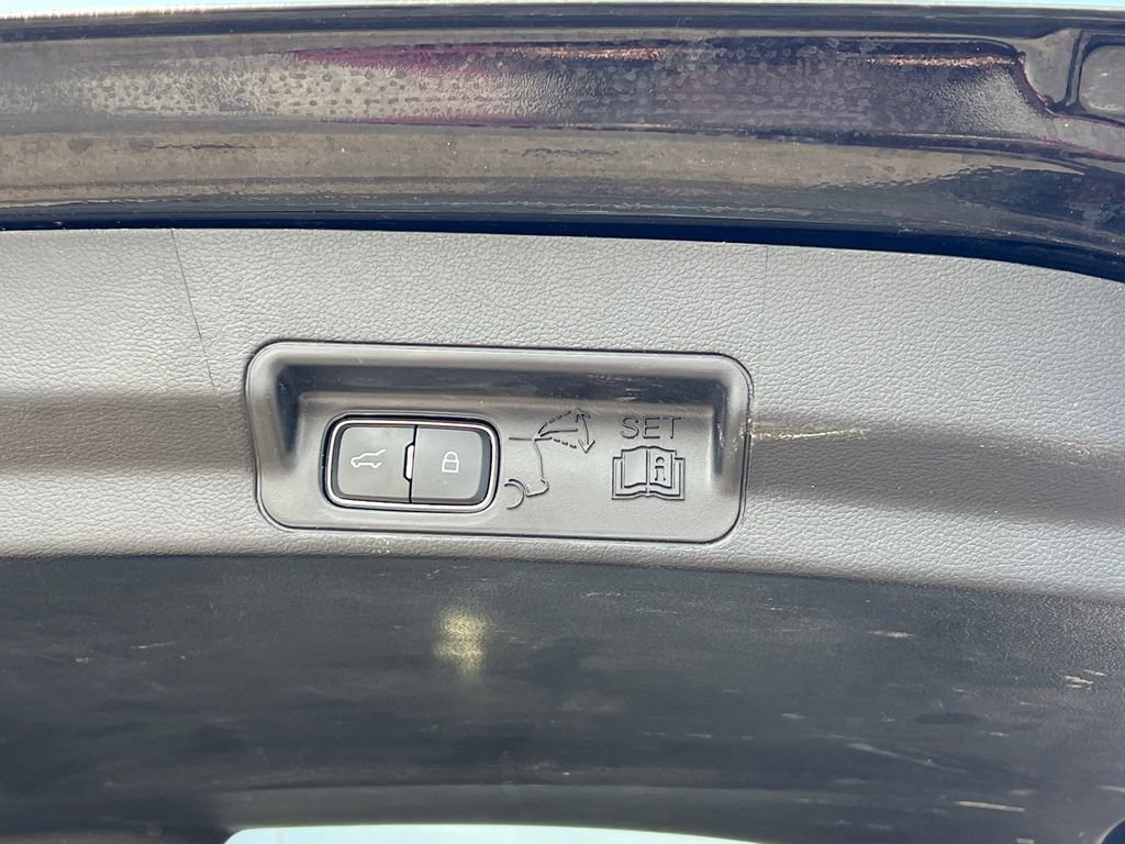 Used 2025 Ford Explorer ST-Line image 40