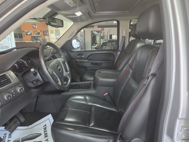 Used 2012 Chevrolet Silverado 1500 LTZ AWD/4WD image 16