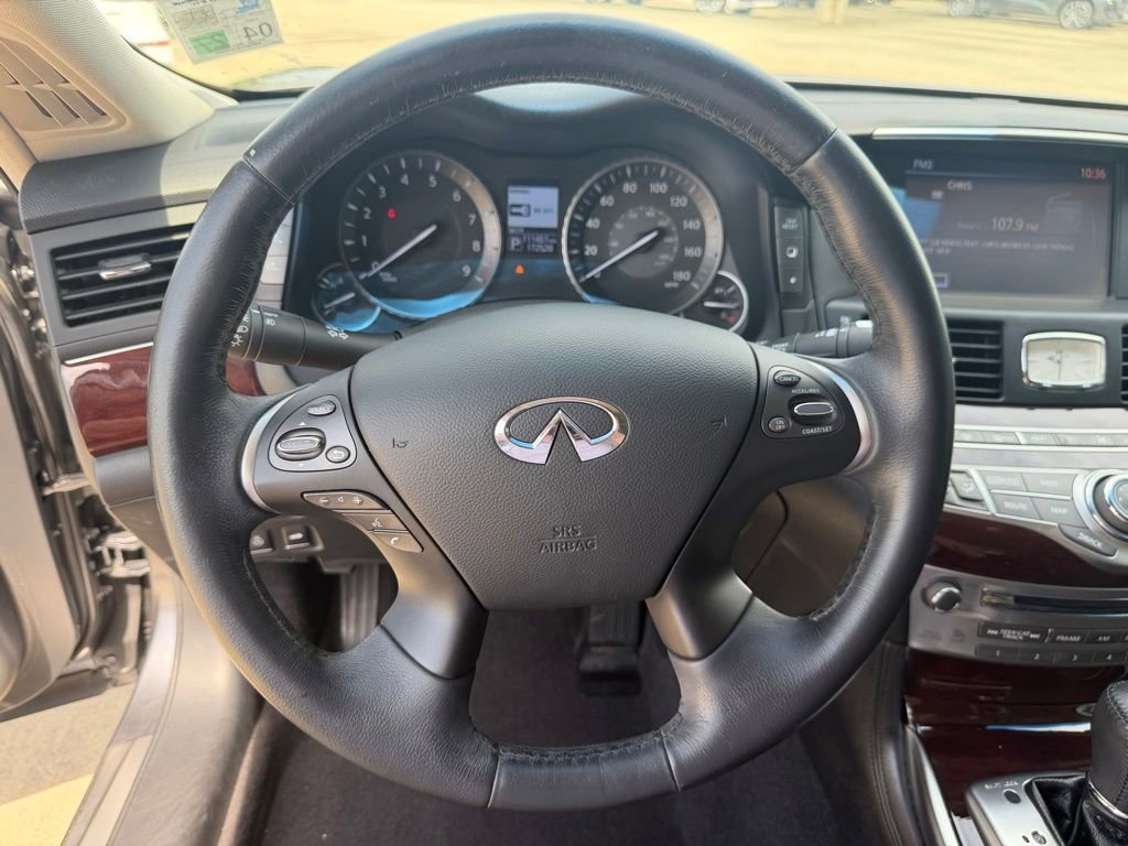 Used 2015 INFINITI Q70 3.7 RWD image 16