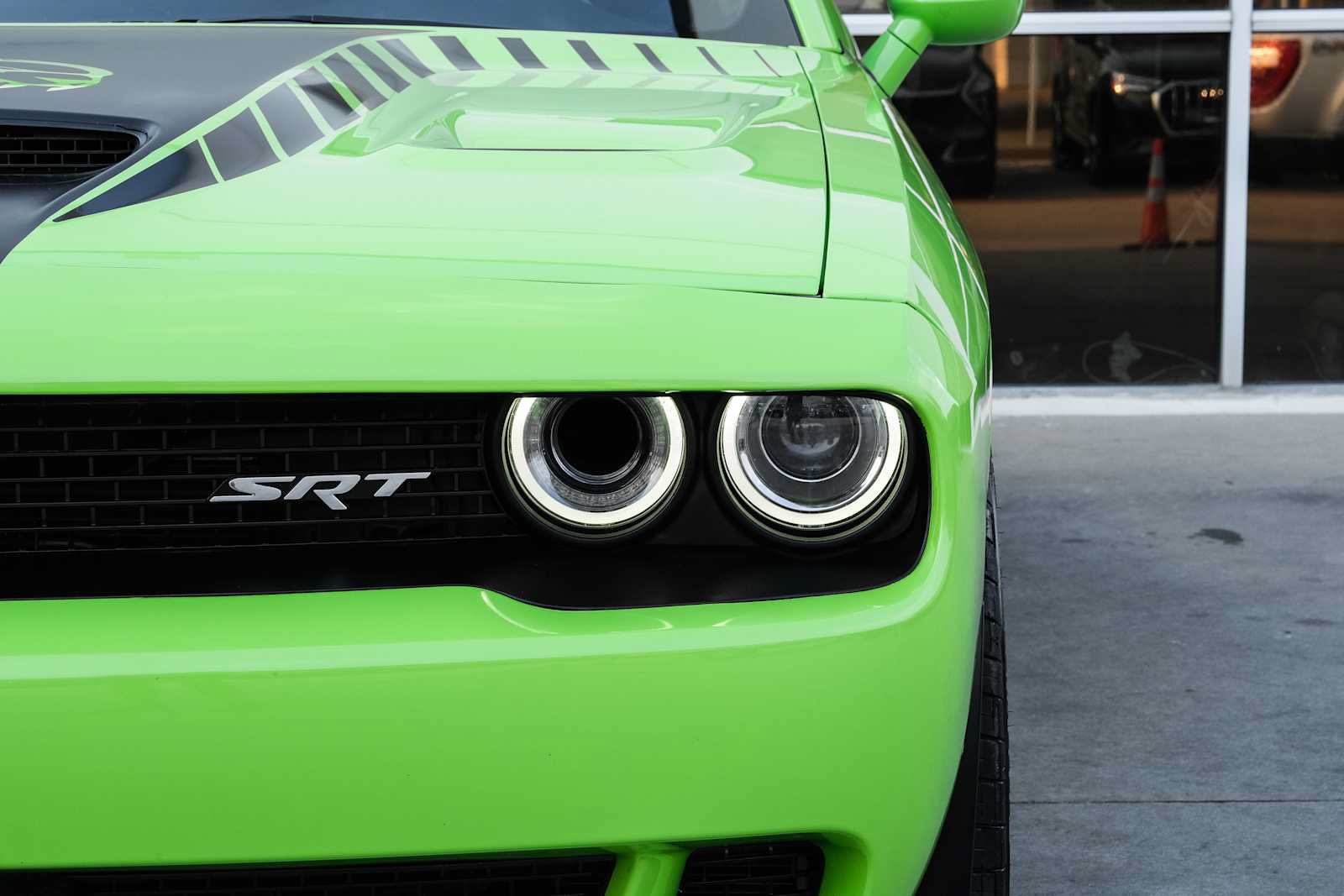 Used 2015 Dodge Challenger SRT Hellcat RWD image 8
