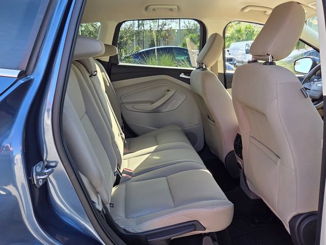 Used 2018 Ford Escape SE w/ SE Sync 3 Package AWD/4WD image 17
