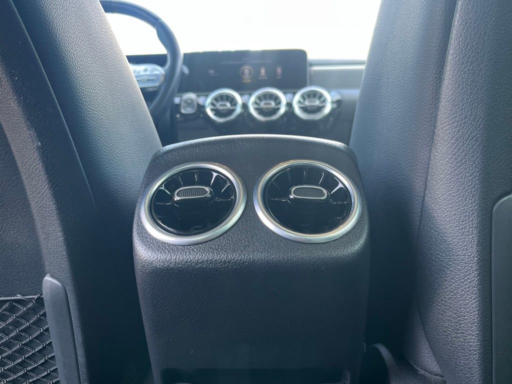 Used 2020 Mercedes-Benz CLA 35 AMG 4MATIC image 21