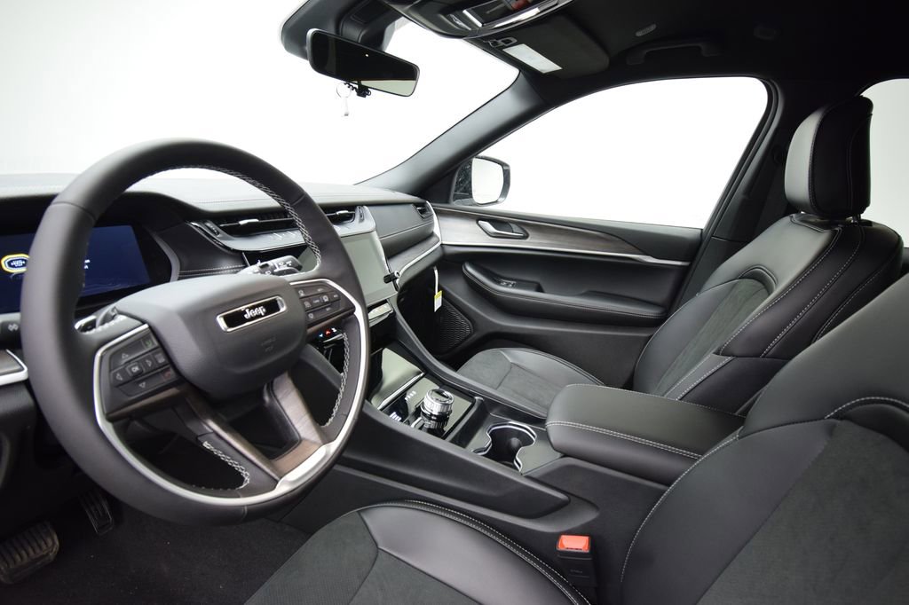 New 2026 Jeep Grand Cherokee L 4WD image 29