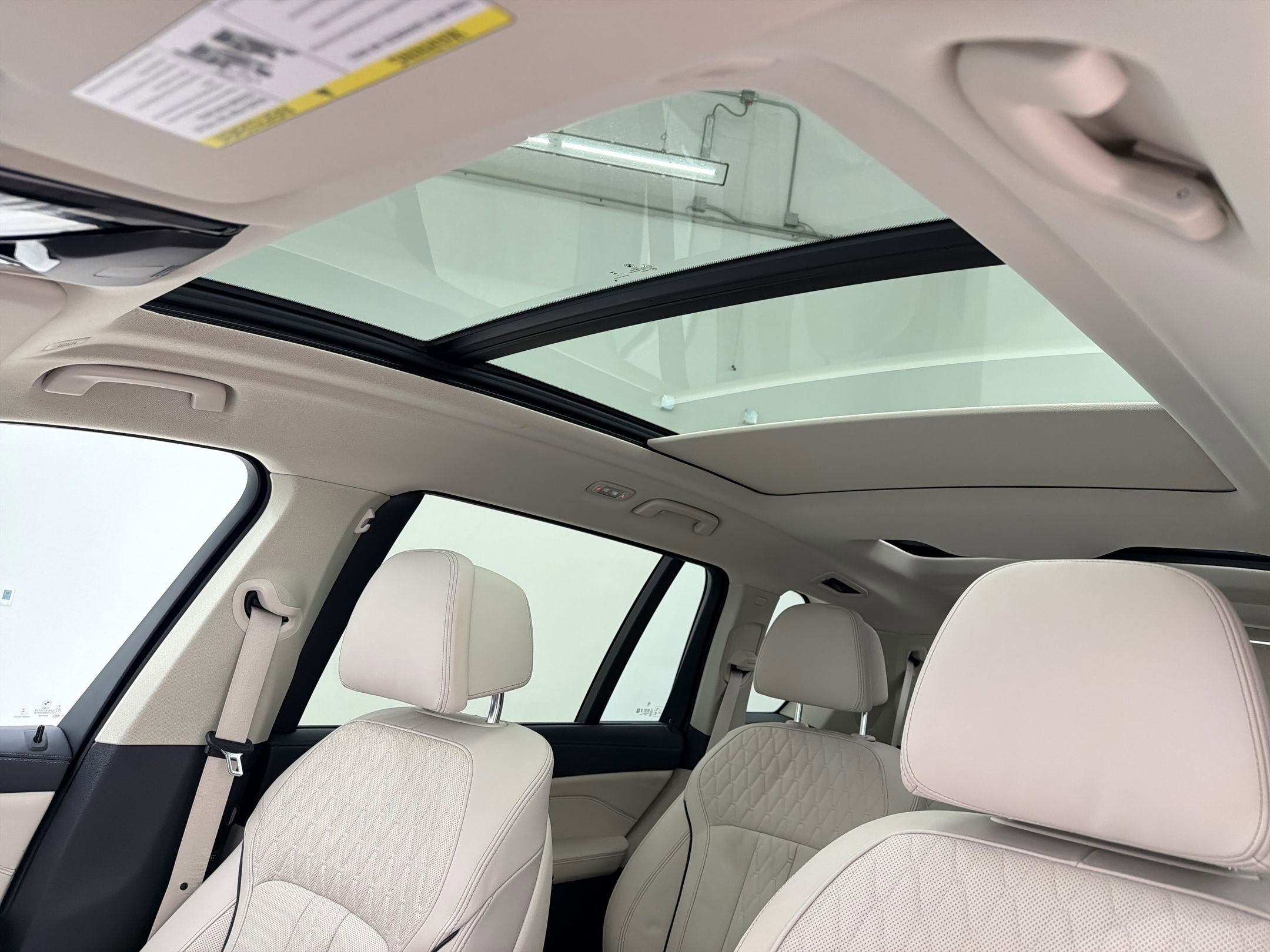 Certified 2024 BMW X7 xDrive40i w/ Premium Package image 16