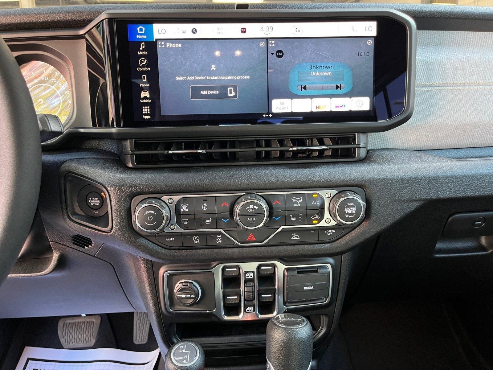 New 2026 Jeep Gladiator Sport AWD/4WD image 22
