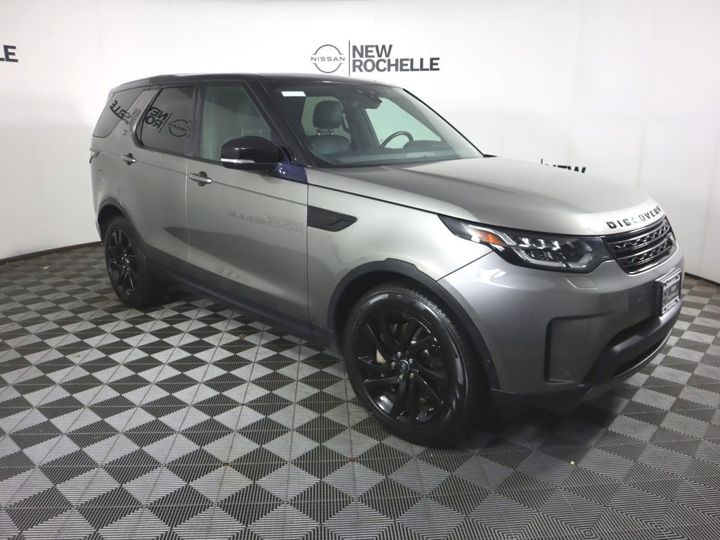 Used 2020 Land Rover Discovery SE AWD/4WD image 4