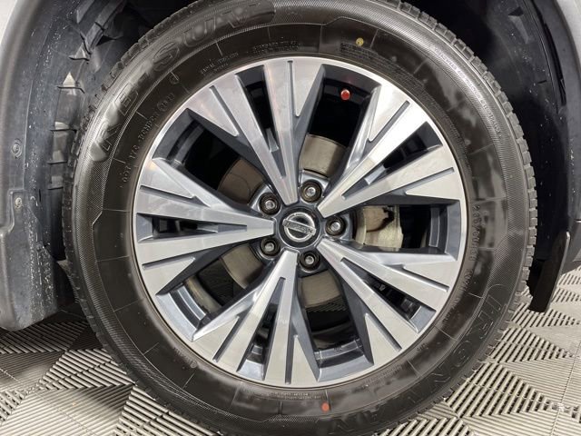 Used 2021 Nissan Rogue SV w/ Premium Package image 14