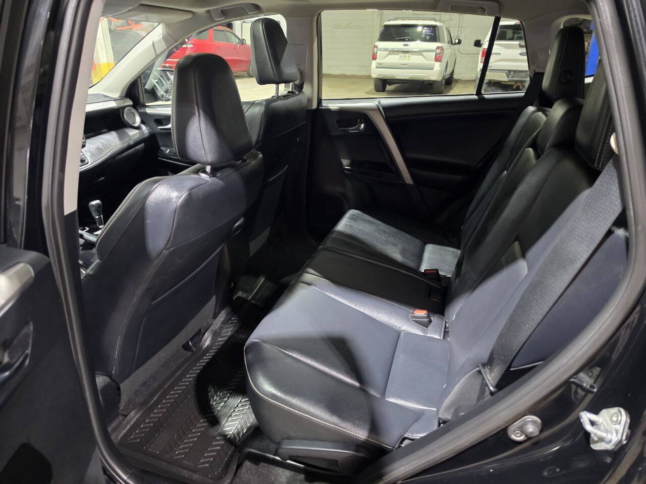 Used 2016 Toyota RAV4 Limited AWD/4WD image 26