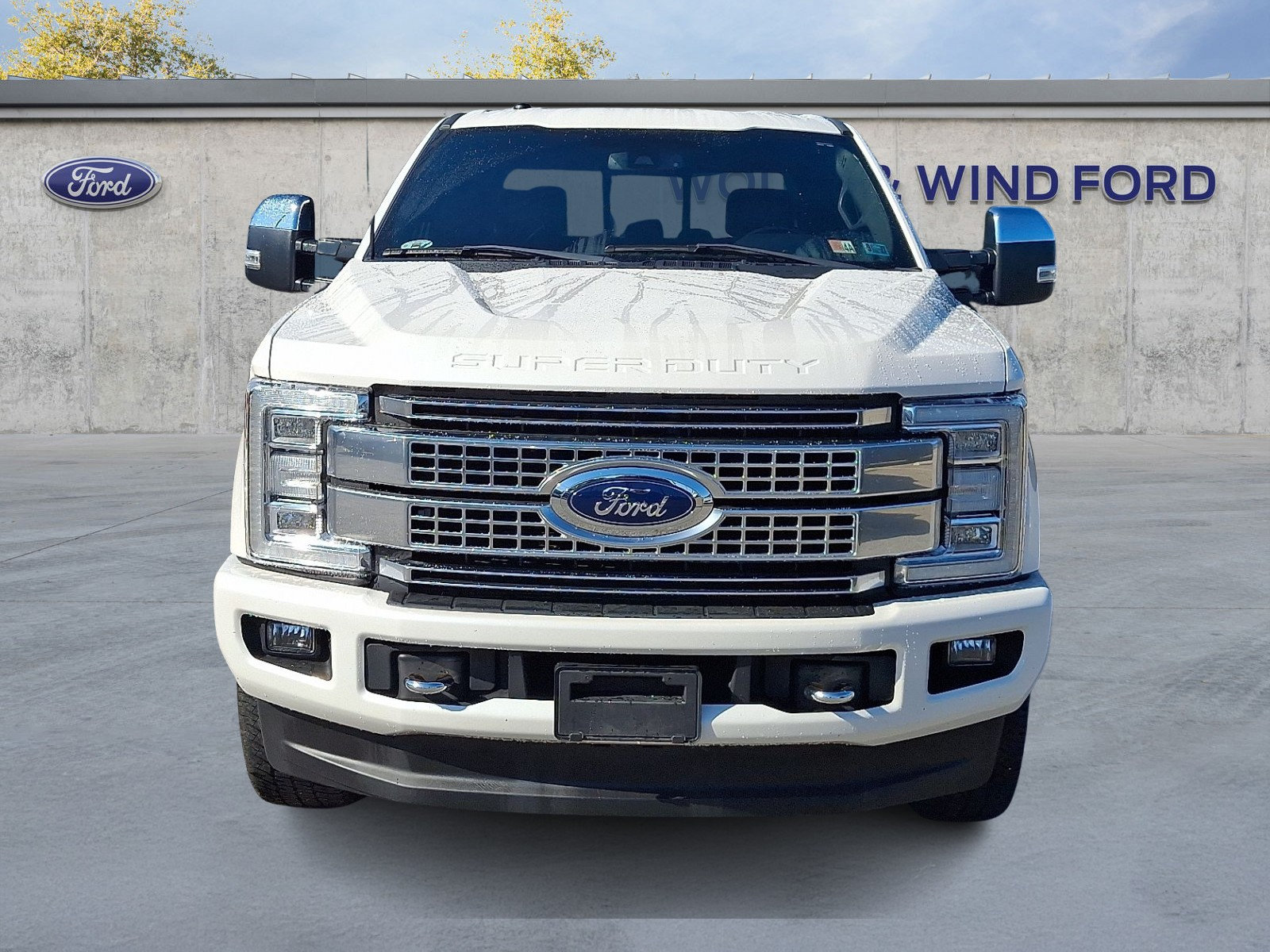 Used 2018 Ford F250 Platinum AWD/4WD image 2