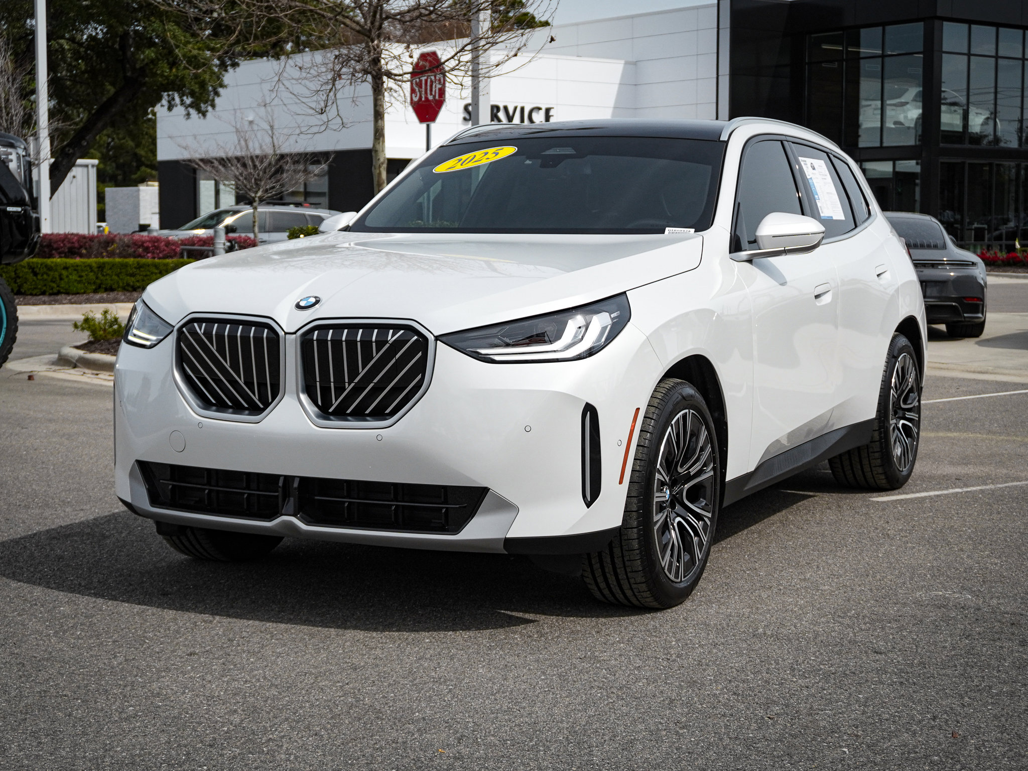 Used 2025 BMW X3 xDrive30i w/ Convenience Package image 5