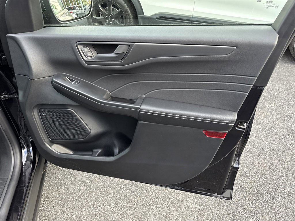 Used 2025 Ford Escape Active w/ Cold Weather Package image 26