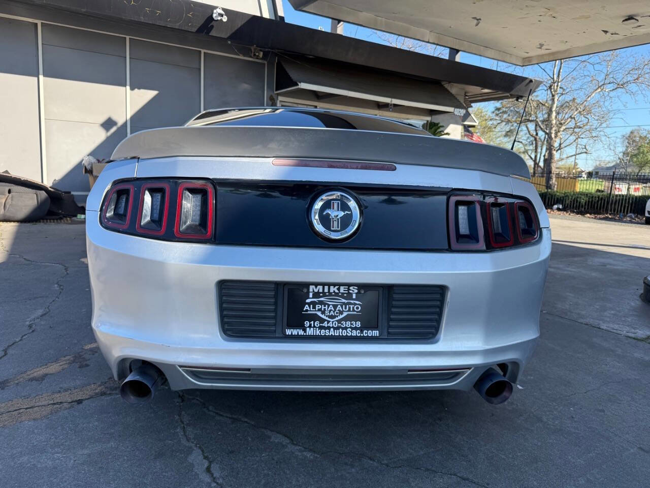 Used 2014 Ford Mustang Premium w/ Electronics Package RWD image 18