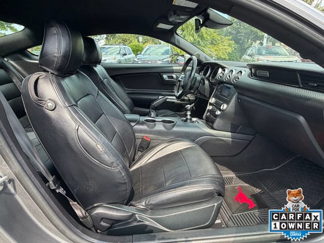 Used 2022 Ford Mustang Coupe RWD image 25