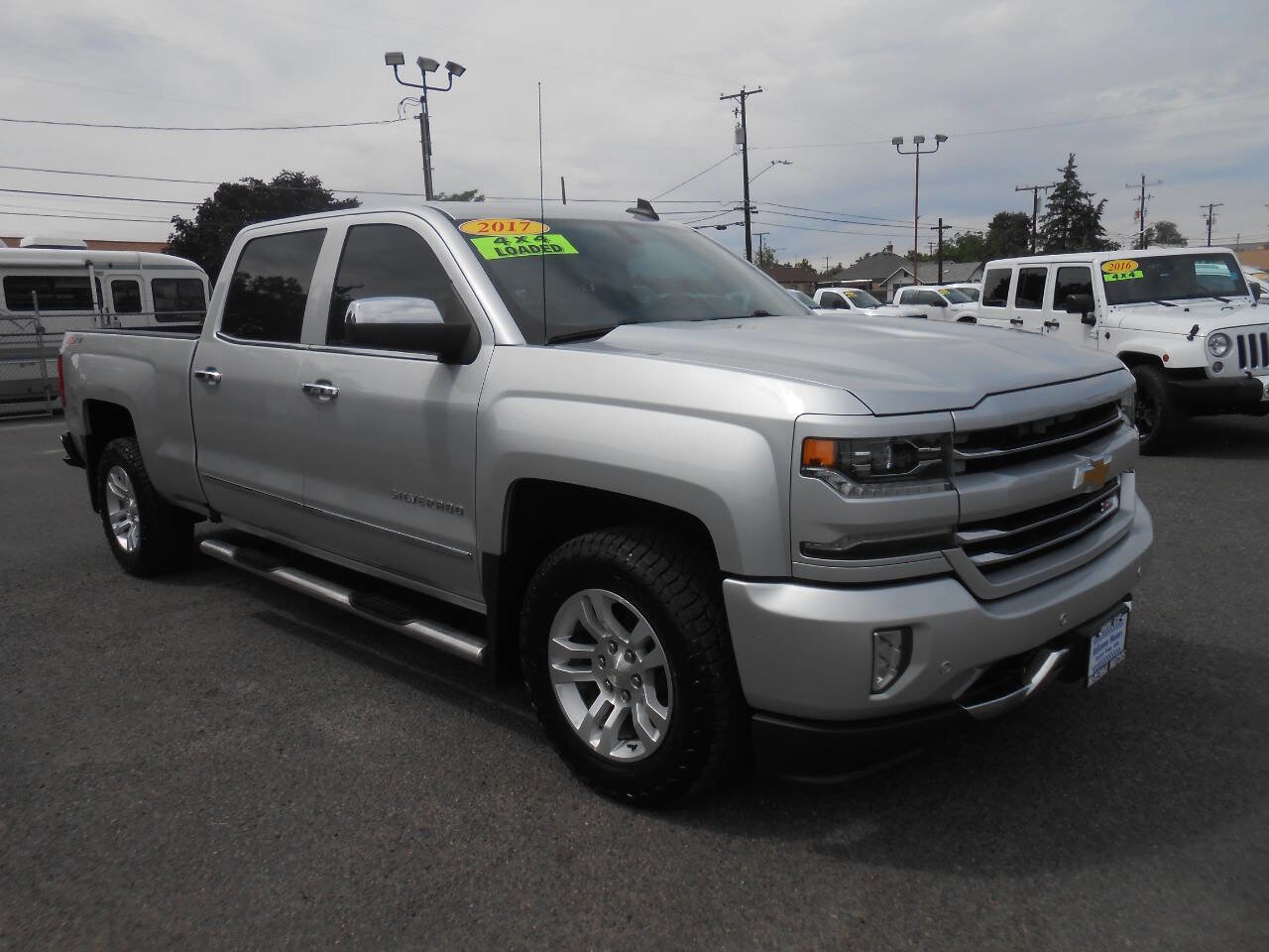Used 2017 Chevrolet Silverado 1500 LTZ Z71 w/ LTZ Plus Package image 3