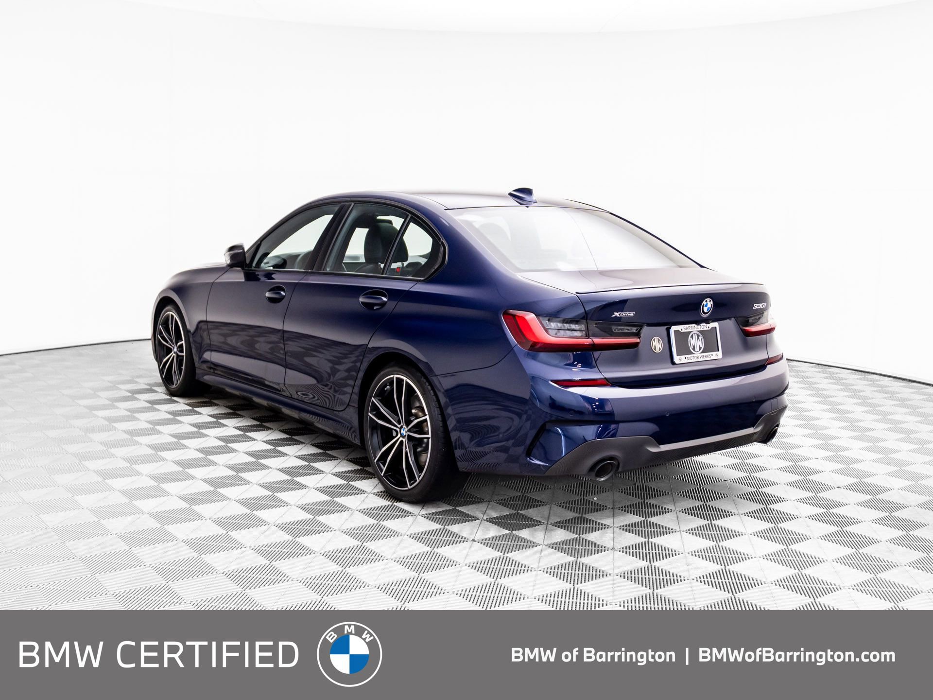 Certified 2022 BMW 330i xDrive Sedan w/ M Sport Package image 3