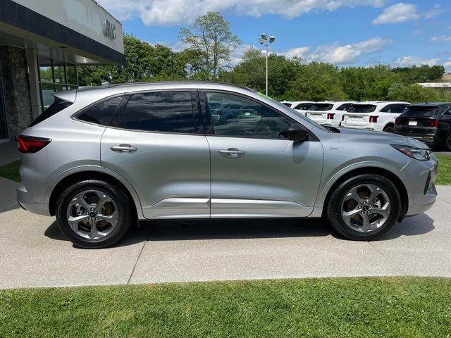 Used 2024 Ford Escape ST-Line image 9