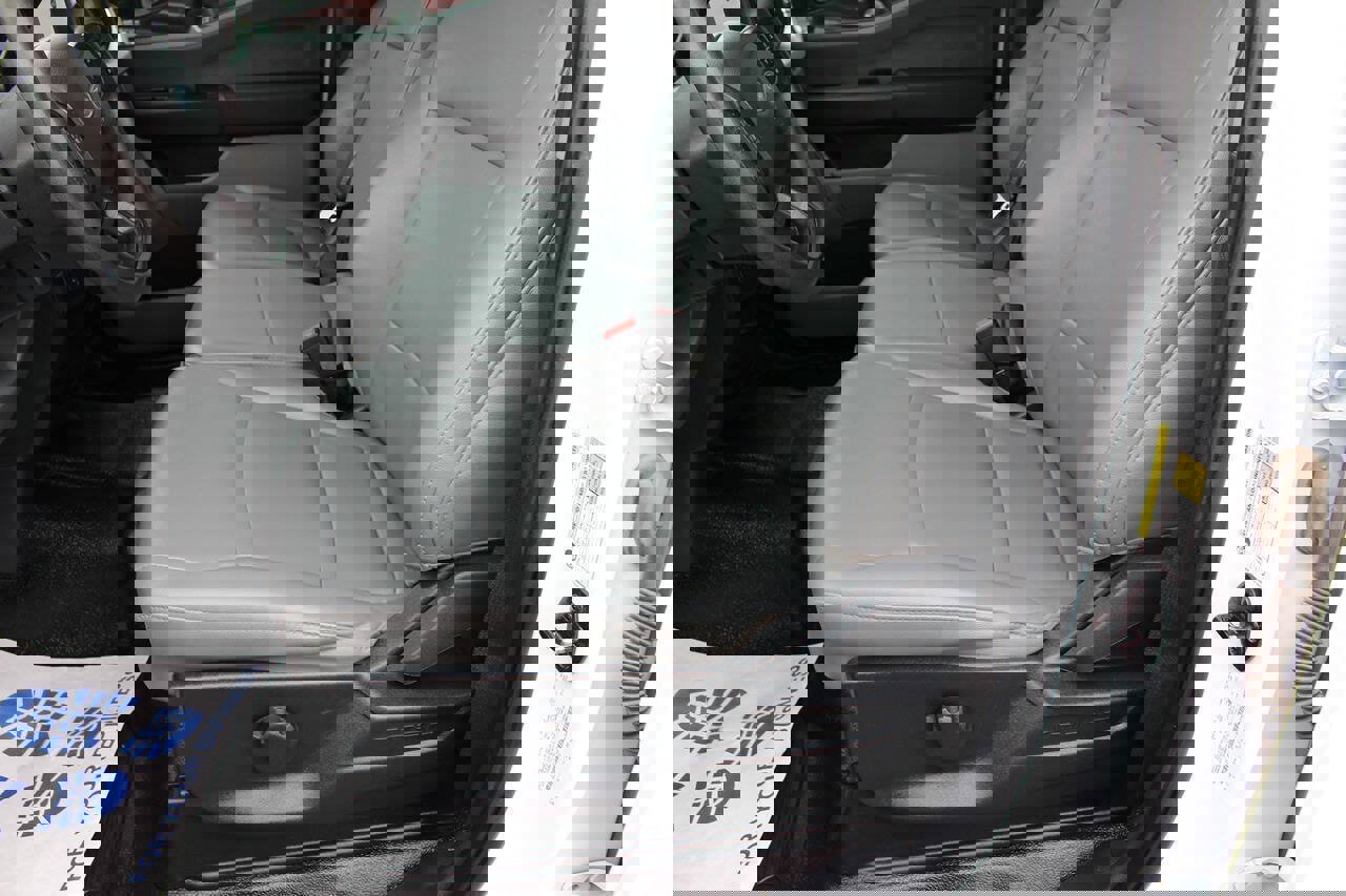 Used 2024 Ford F350 XL image 10