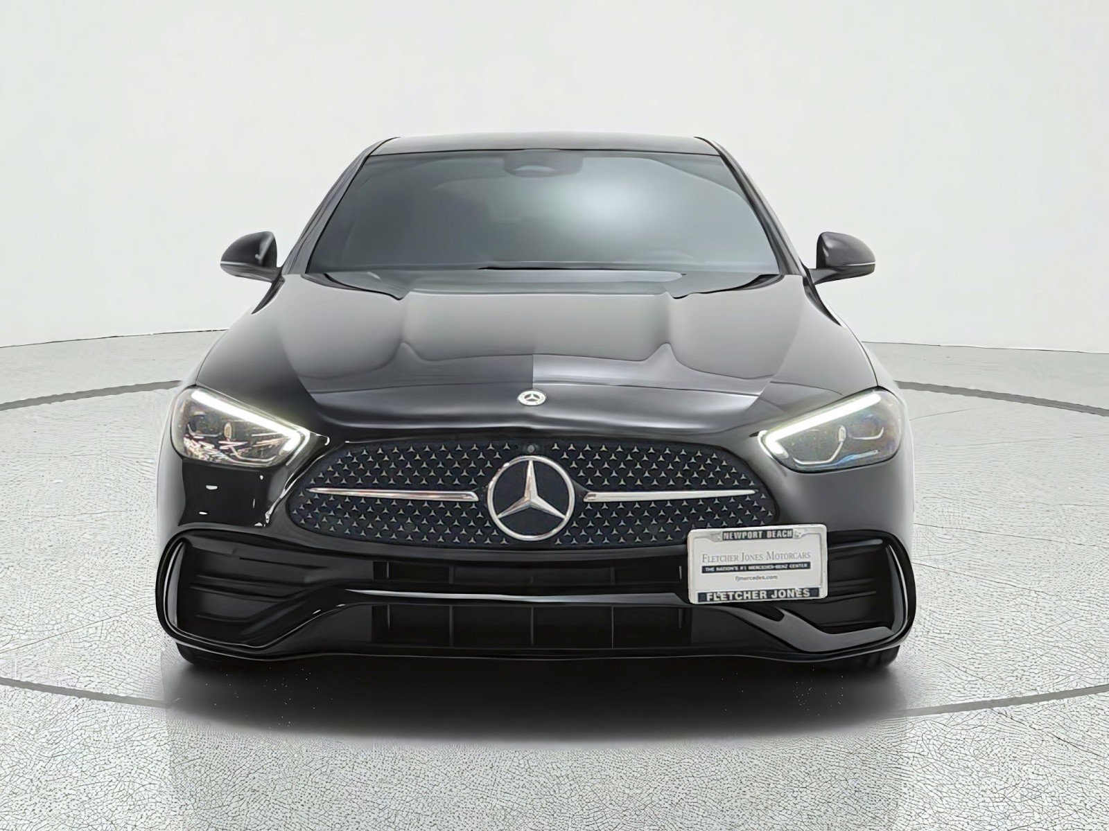 Used 2024 Mercedes-Benz C 300 4MATIC Sedan image 2