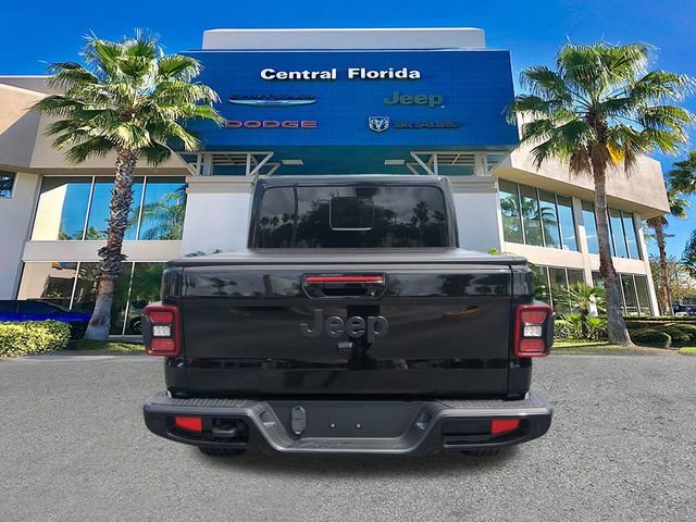 Used 2023 Jeep Gladiator Overland AWD/4WD image 6