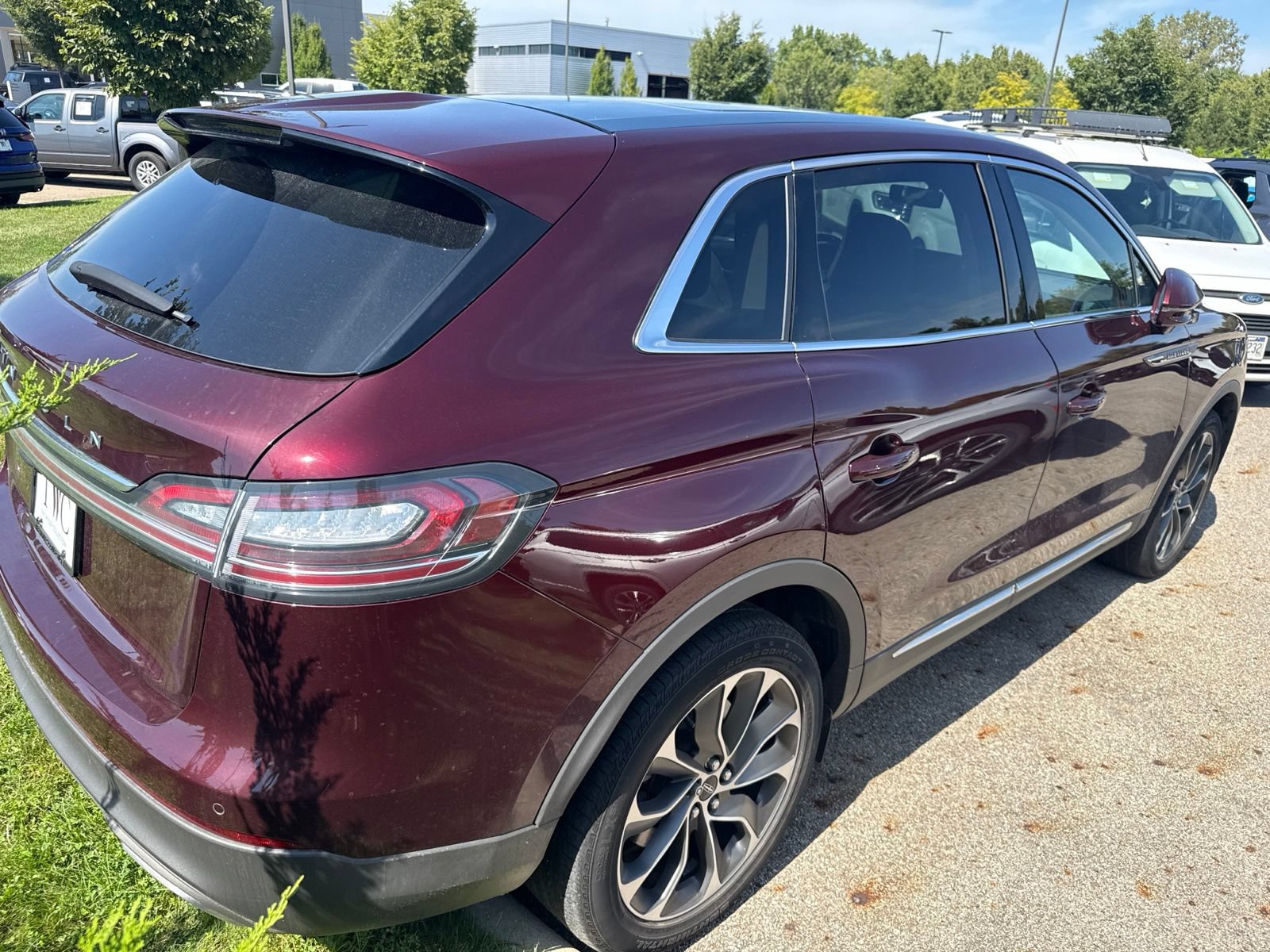 Used 2021 Lincoln Nautilus Reserve AWD/4WD image 5