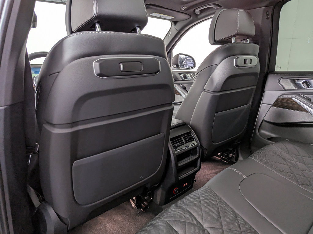 Certified 2024 BMW X5 xDrive40i w/ Premium Package AWD/4WD image 47