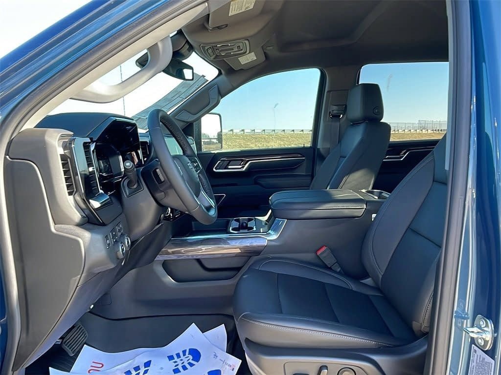 New 2025 Chevrolet Silverado 2500 LT w/ Trail Boss Package image 15