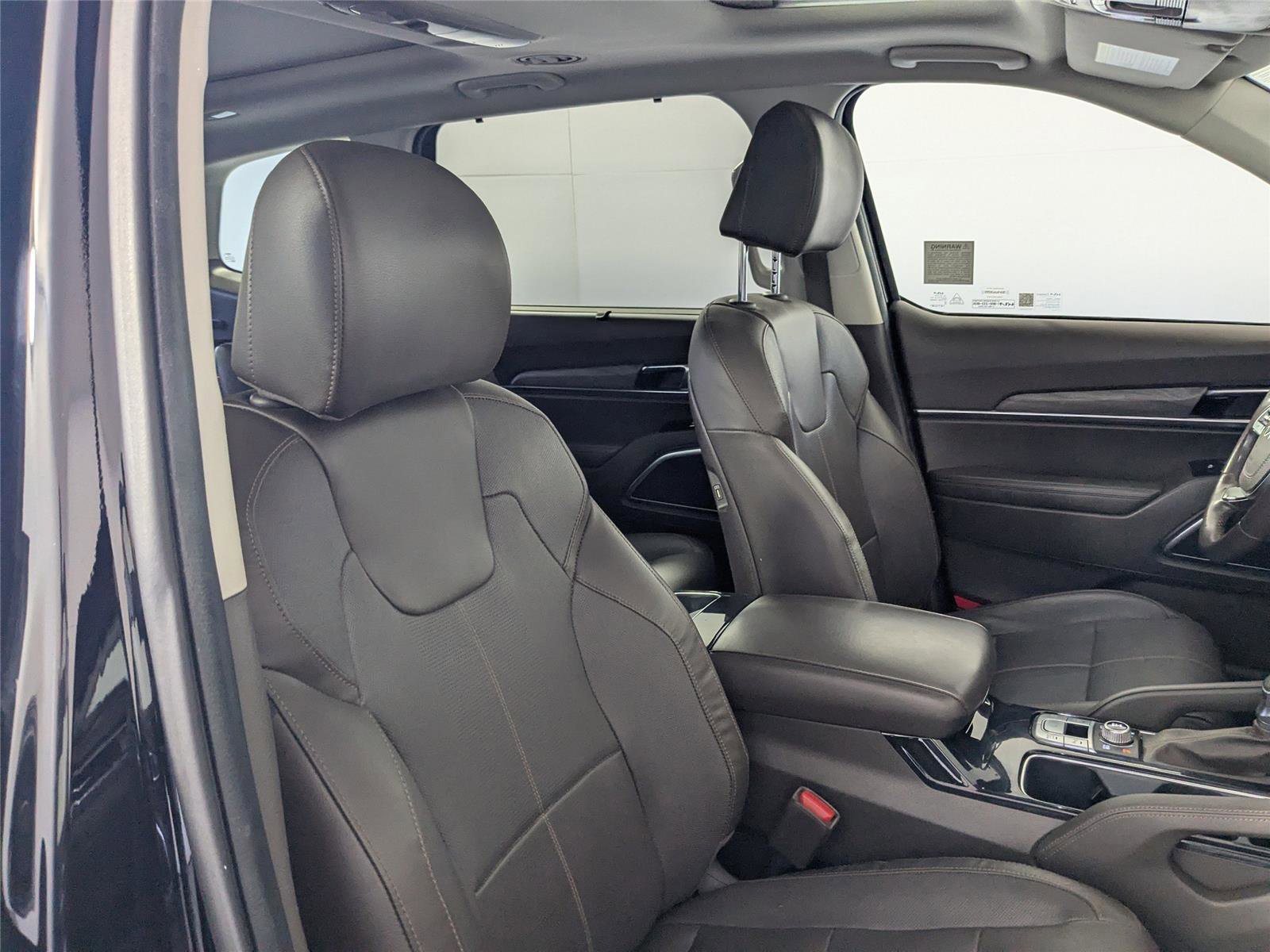 Used 2022 Kia Telluride SX w/ Nightfall Edition Package image 30