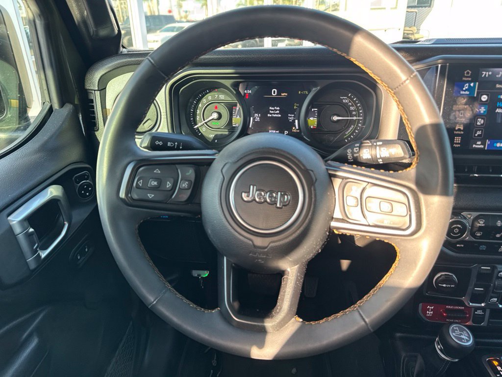 Used 2024 Jeep Wrangler Unlimited AWD/4WD image 18