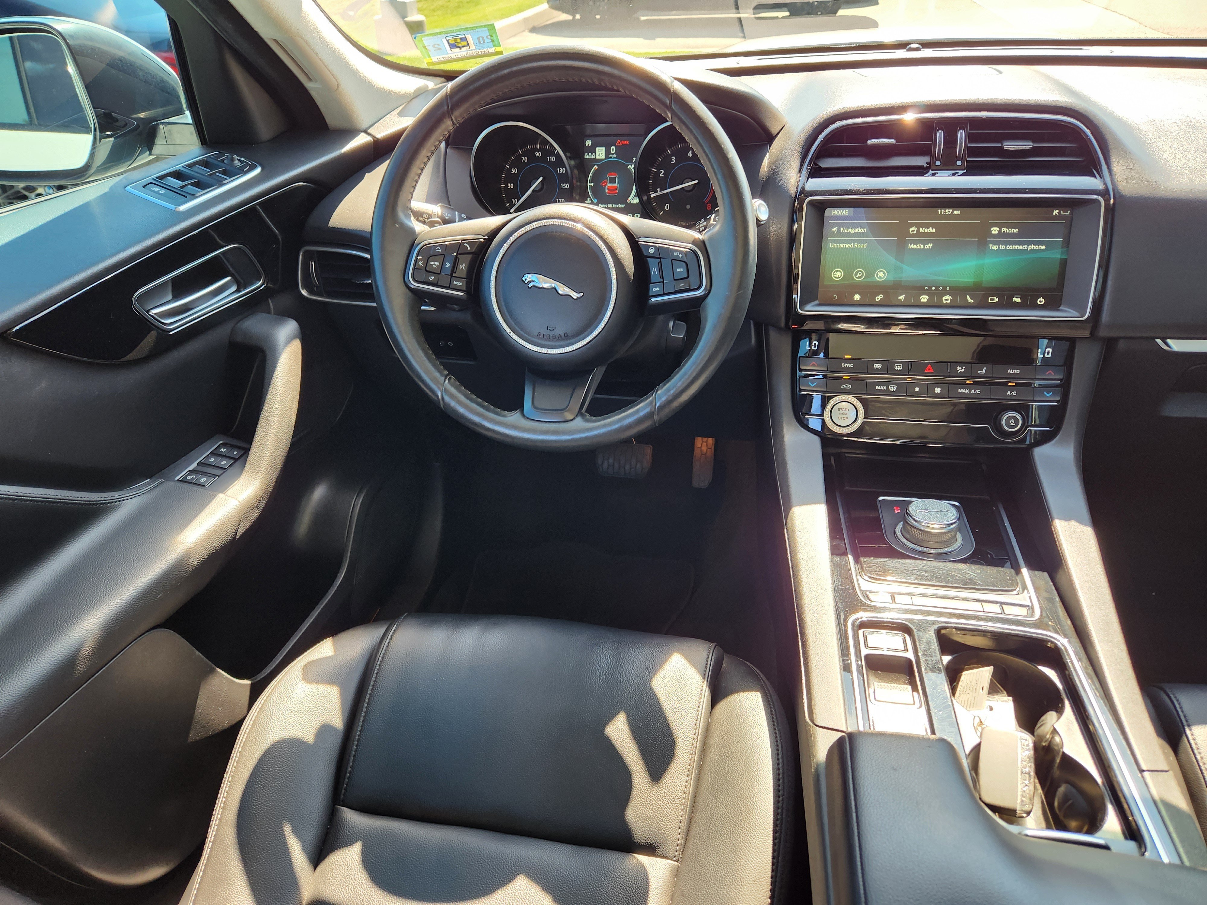 Used 2020 Jaguar F-PACE Premium AWD/4WD image 13