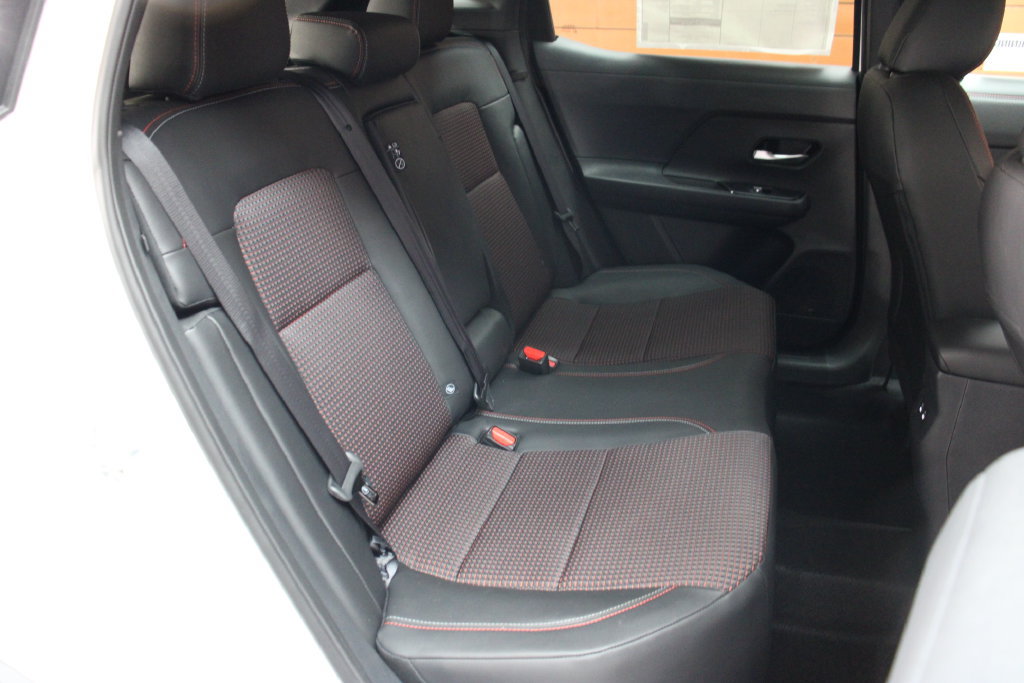 New 2026 Nissan Kicks SR FWD image 8