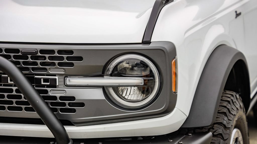 Used 2022 Ford Bronco Badlands AWD/4WD image 5