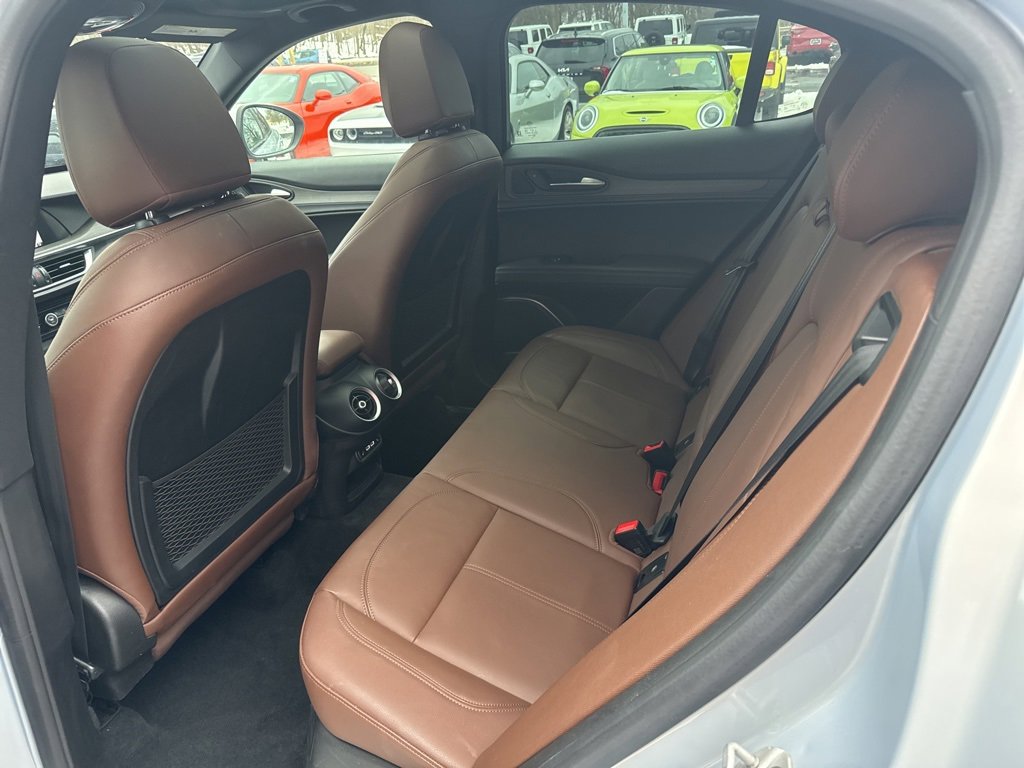 Used 2023 Alfa Romeo Stelvio Ti image 48