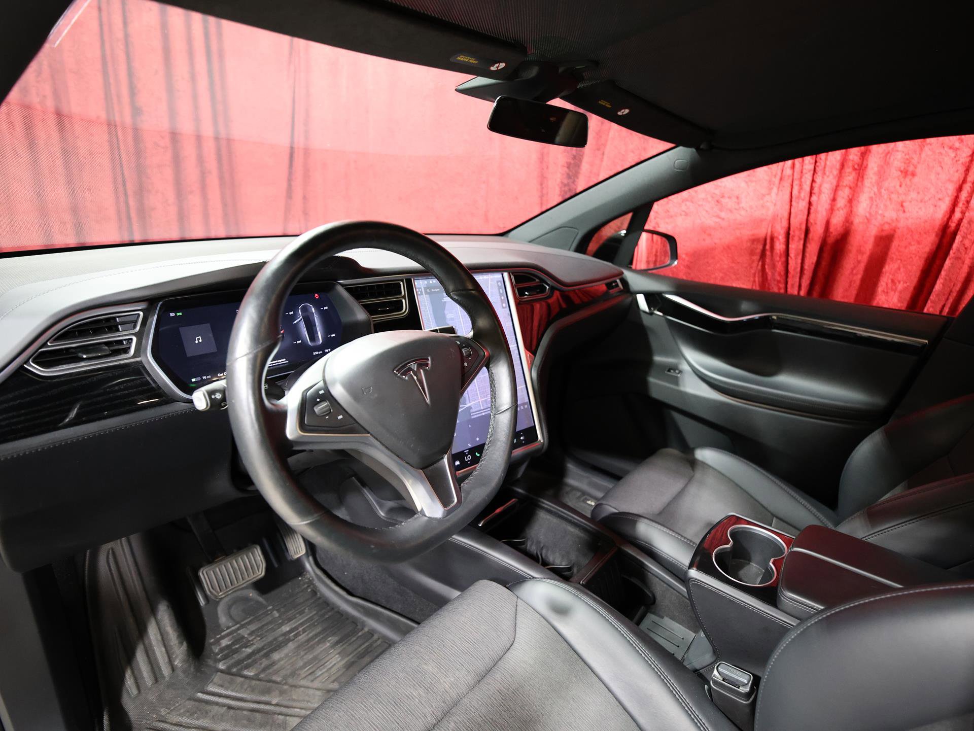 Used 2017 Tesla Model X 75D AWD/4WD image 12