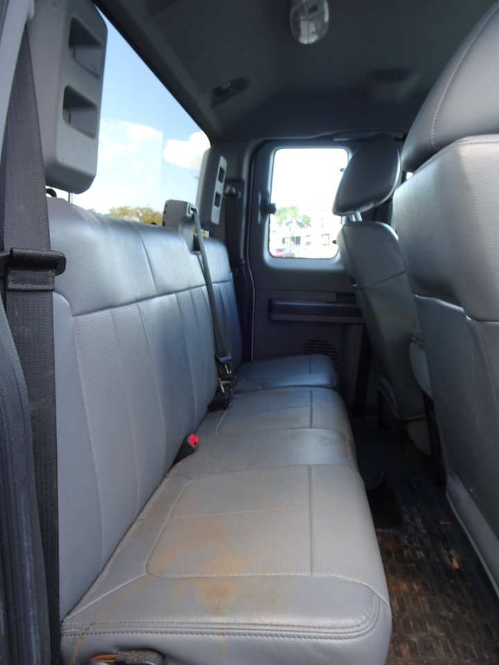 Used 2014 Ford F550 4x4 SuperCab Super Duty image 14