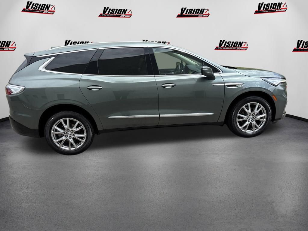 Used 2023 Buick Enclave Essence w/ Experience Buick Package AWD/4WD image 4