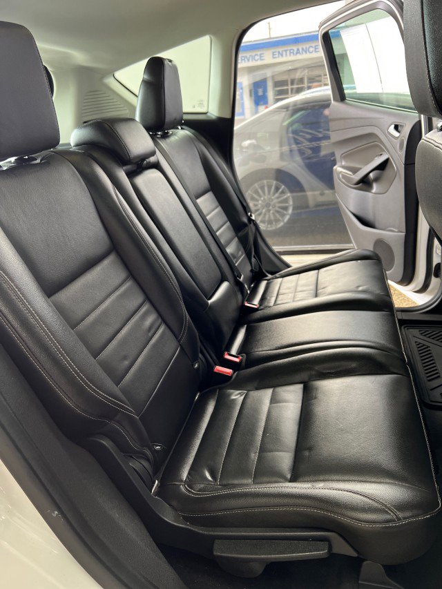 Used 2013 Ford C-MAX SEL image 12