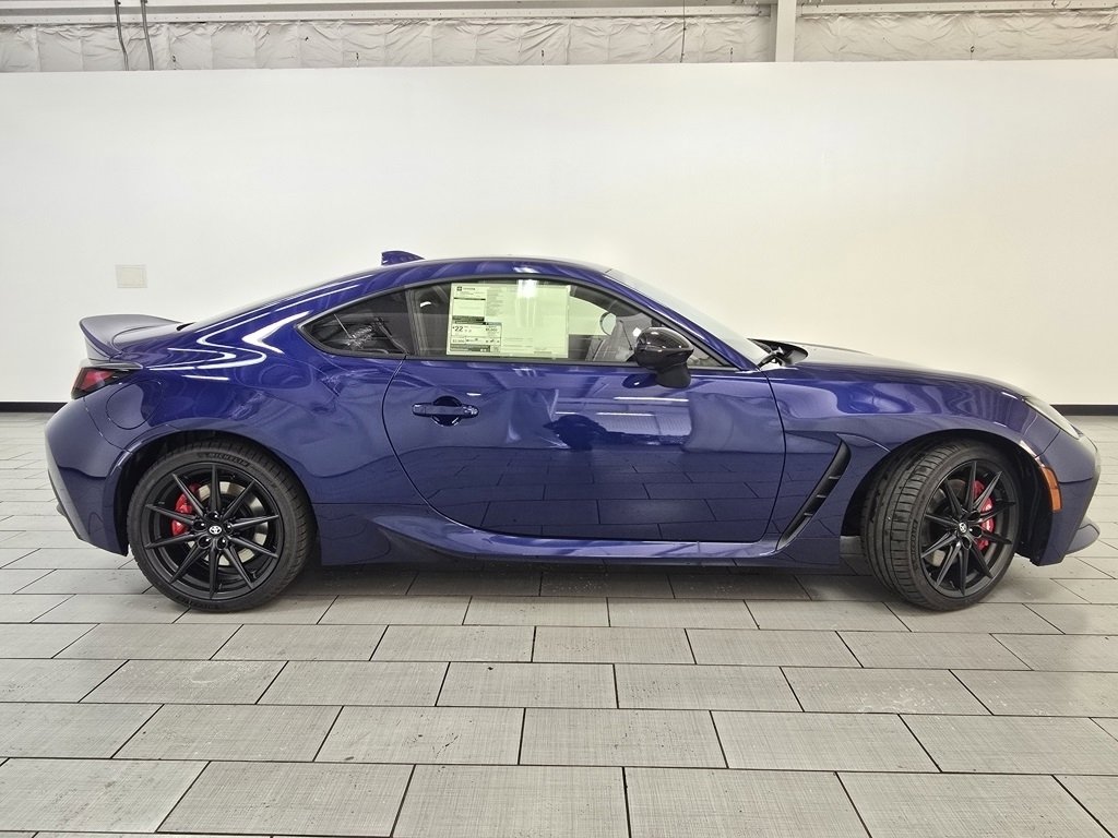 New 2025 Toyota GR86 Premium image 15