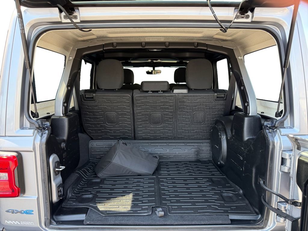 Used 2021 Jeep Wrangler Unlimited Rubicon 4xe image 19