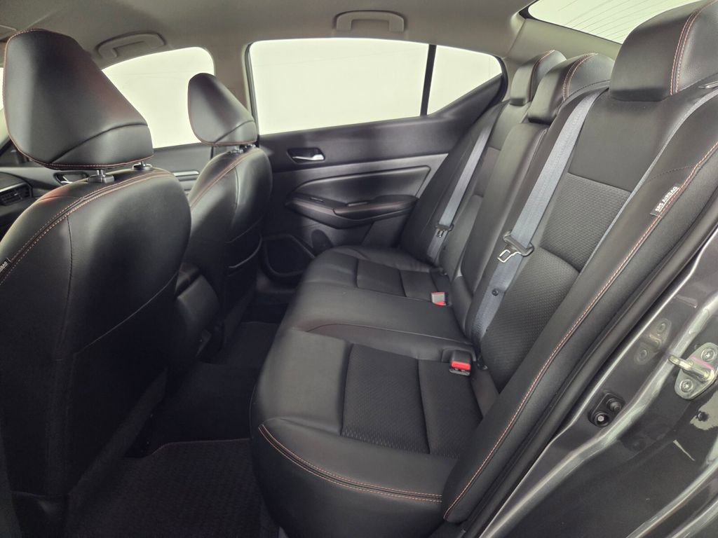 Used 2022 Nissan Altima 2.5 SR image 23