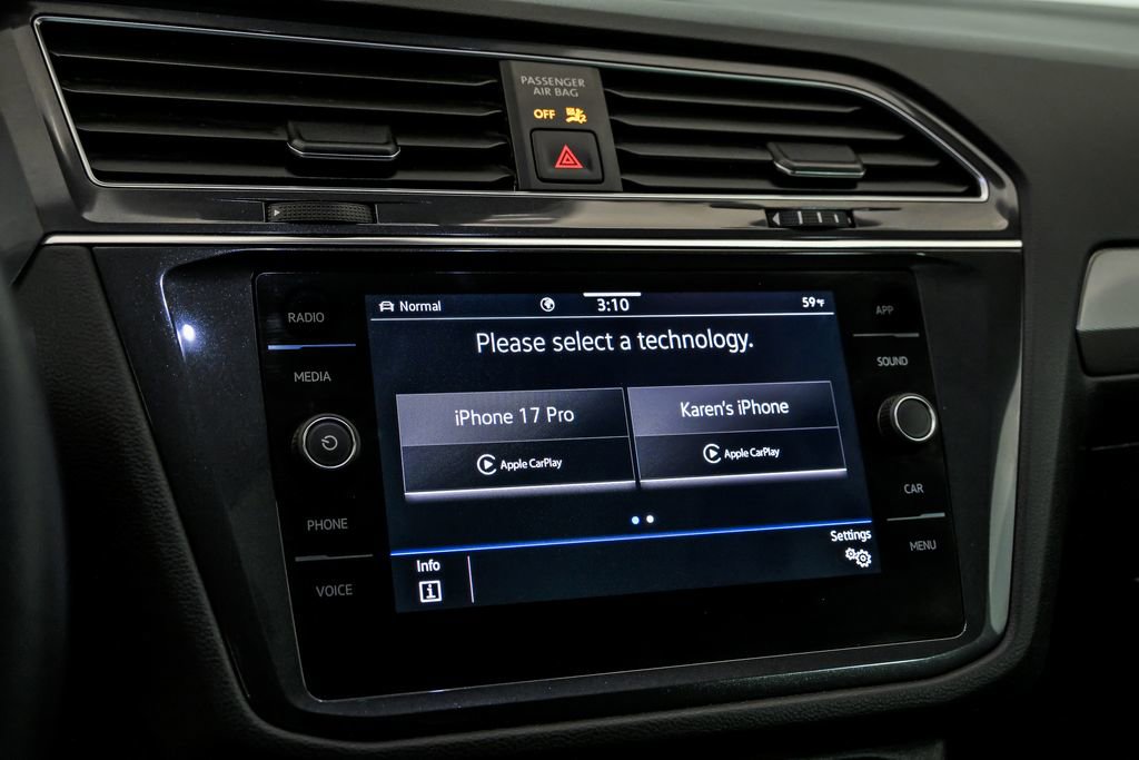 Used 2022 Volkswagen Tiguan SE image 19