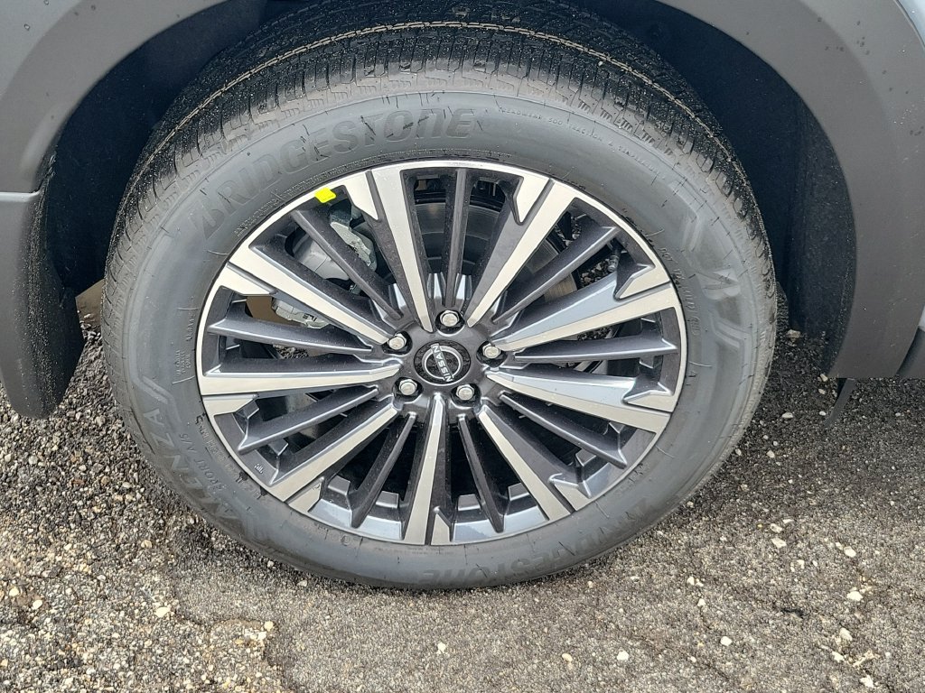 New 2026 Nissan Pathfinder Platinum AWD/4WD image 11