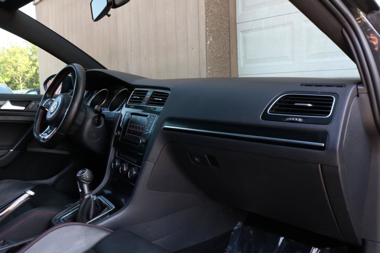 Used 2015 Volkswagen GTI SE w/ Lighting Package (SEL) FWD image 50