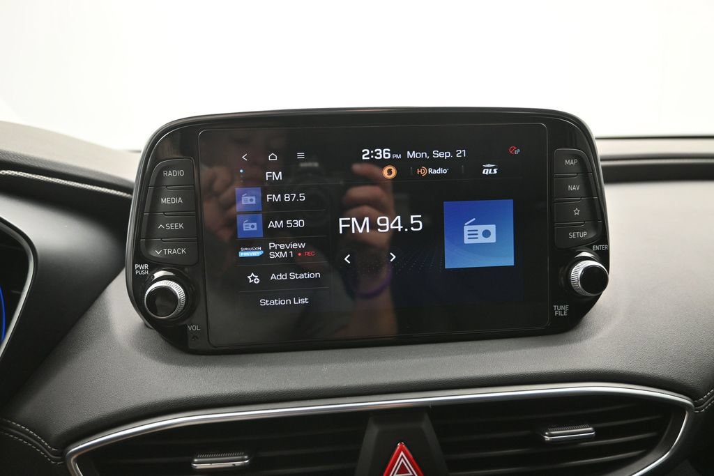 Used 2019 Hyundai Santa Fe FWD image 16