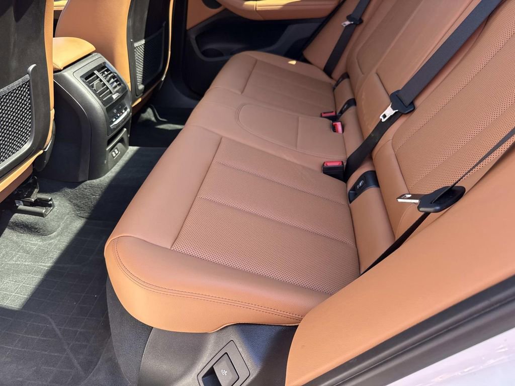 Used 2023 BMW X3 xDrive30i w/ Premium Package image 16
