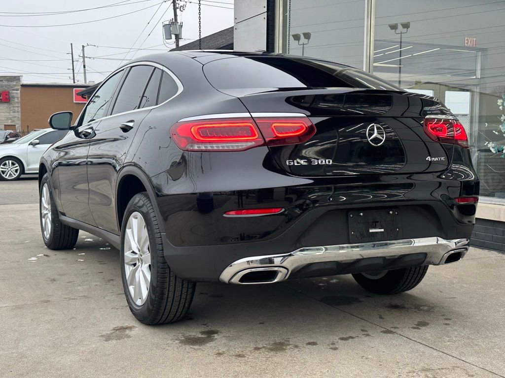 Used 2020 Mercedes-Benz GLC 300 4MATIC Coupe image 5