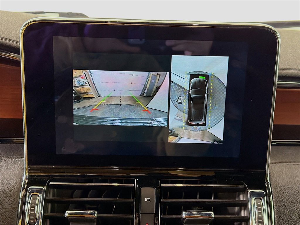 Used 2020 Lincoln Navigator L Reserve w/ Equipment Group 208A Reserve image 18