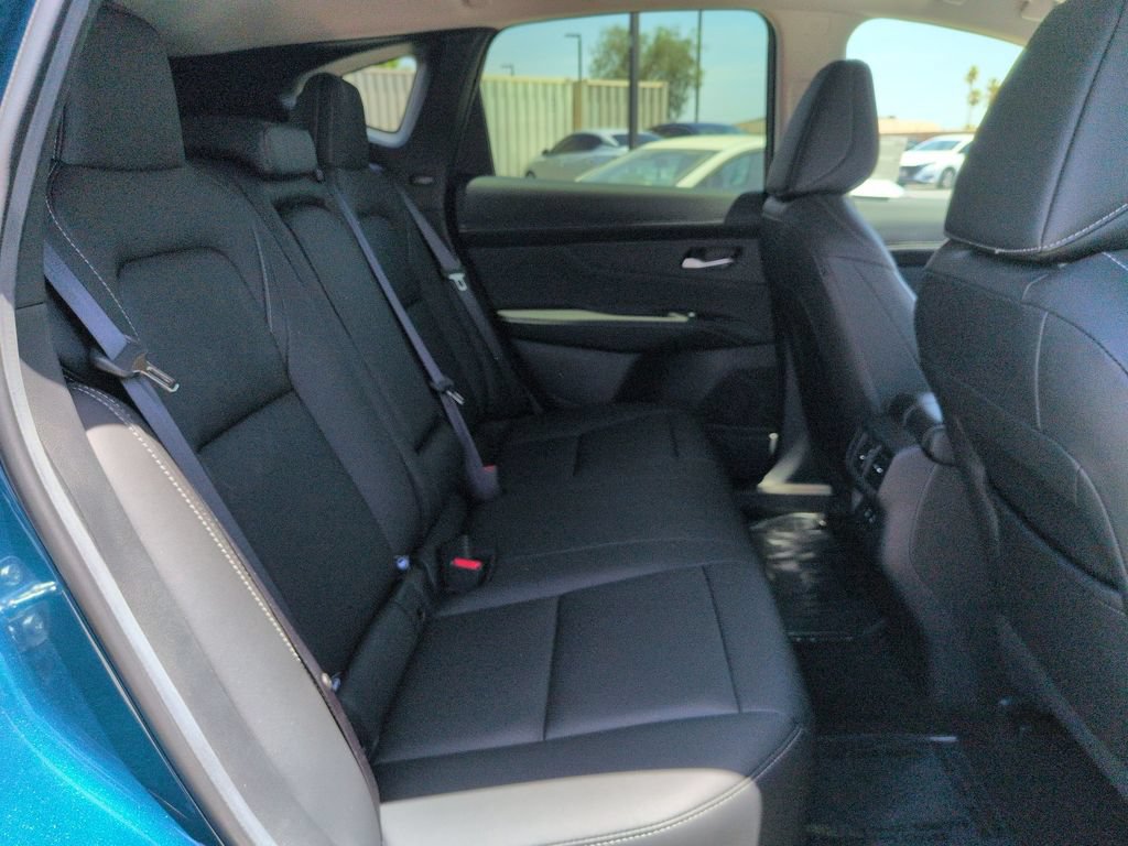 Certified 2025 Nissan Murano SL w/ Cargo Package AWD/4WD image 16