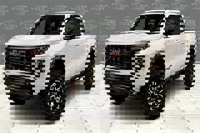 New 2026 GMC Canyon AT4X image 2